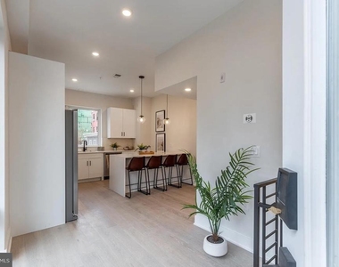 1754 Wylie Street - Photo Thumbnail 2