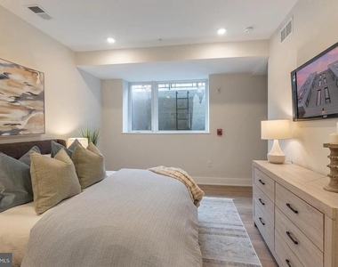 1754 Wylie Street - Photo Thumbnail 14