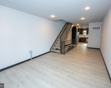 1512 S Beulah Street - Photo Thumbnail 6
