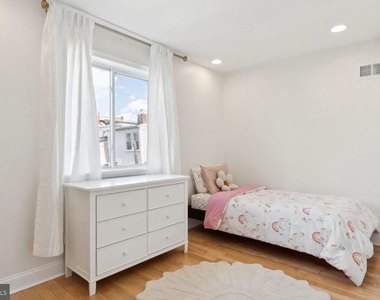 2211 Titan Street - Photo Thumbnail 23