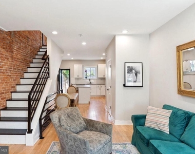 2211 Titan Street - Photo Thumbnail 8