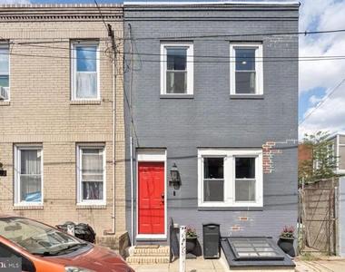 2211 Titan Street - Photo Thumbnail 2