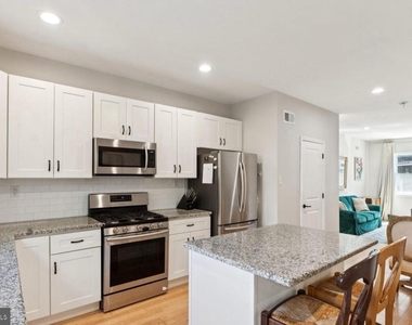 2211 Titan Street - Photo Thumbnail 17