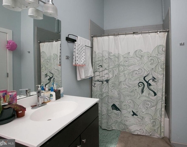 2701 W Girard Avenue - Photo Thumbnail 18