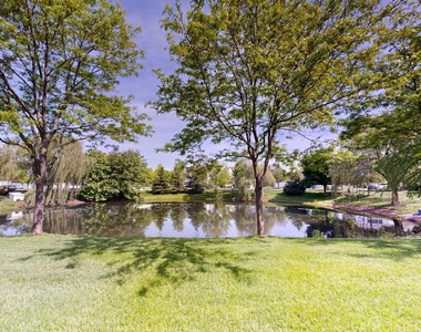 2771 S Knightsbridge Circle - Photo Thumbnail 8