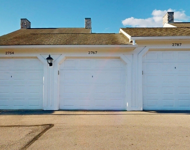 2767 S Knightsbridge Circle - Photo Thumbnail 17