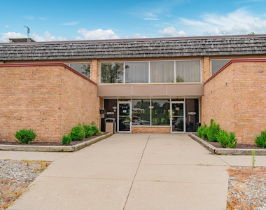2118 Pauline Boulevard - Photo Thumbnail 22