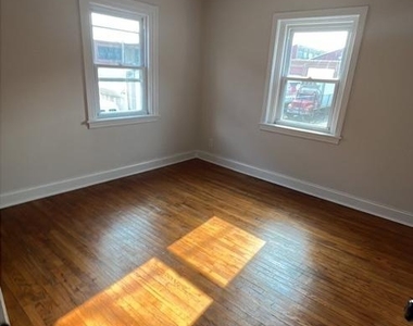 566 E High Street - Photo Thumbnail 4