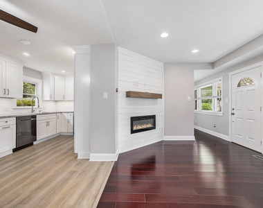 524 Continental Road - Photo Thumbnail 11
