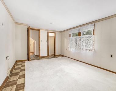 524 Continental Road - Photo Thumbnail 18