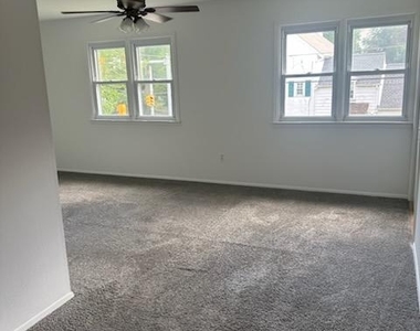 319 Runnymede Avenue - Photo Thumbnail 6