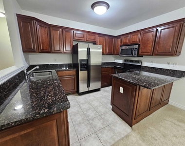 3376 Endsleigh Lane - Photo Thumbnail 4