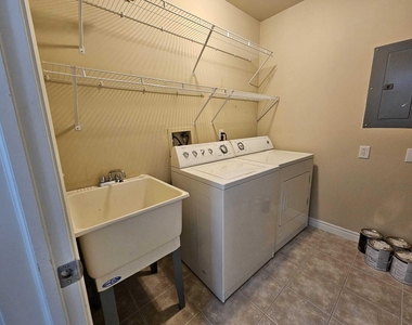 3376 Endsleigh Lane - Photo Thumbnail 14