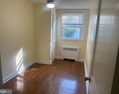 544 Wiltshire Road - Photo Thumbnail 7