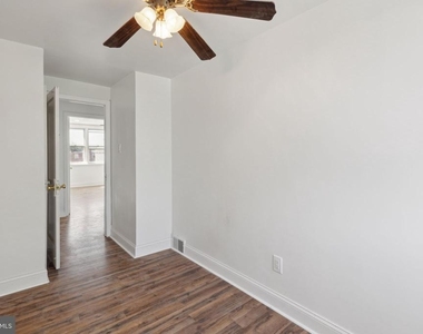 214 Westbridge Road - Photo Thumbnail 17