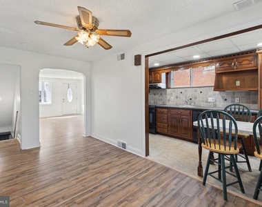 214 Westbridge Road - Photo Thumbnail 5