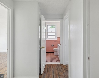 214 Westbridge Road - Photo Thumbnail 12