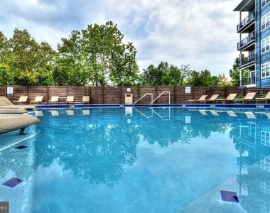 131 Bridge Street - Photo Thumbnail 52