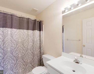 237 Jefferson Avenue - Photo Thumbnail 13