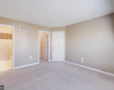 237 Jefferson Avenue - Photo Thumbnail 12
