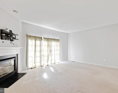 237 Jefferson Avenue - Photo Thumbnail 3