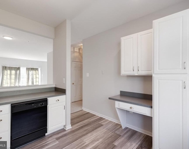 237 Jefferson Avenue - Photo Thumbnail 8