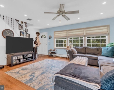 129 Plumbridge Drive - Photo Thumbnail 5
