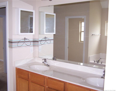 70 Carlisle Place - Photo Thumbnail 11