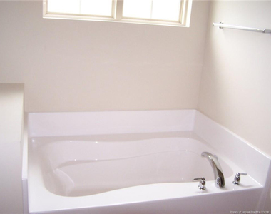 70 Carlisle Place - Photo Thumbnail 12