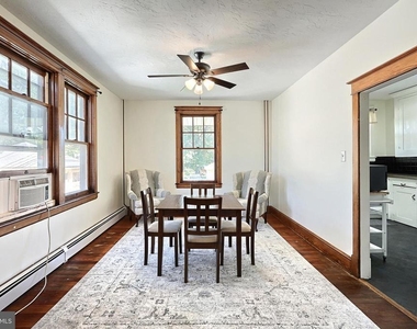 319 N Stratton Street - Photo Thumbnail 13
