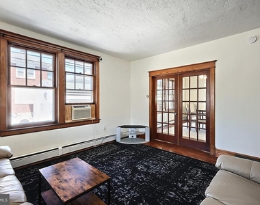 319 N Stratton Street - Photo Thumbnail 12