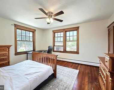 319 N Stratton Street - Photo Thumbnail 18