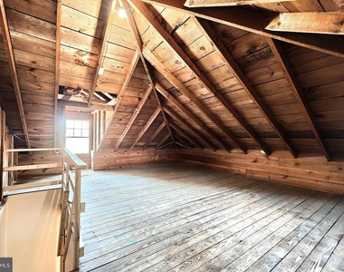319 N Stratton Street - Photo Thumbnail 23