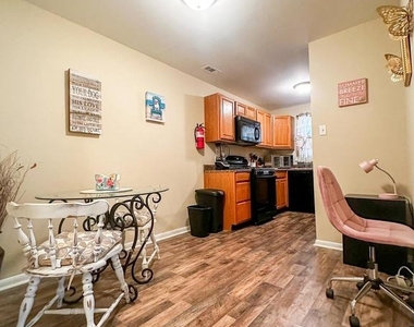15 Scotch Pine Drive - Photo Thumbnail 12