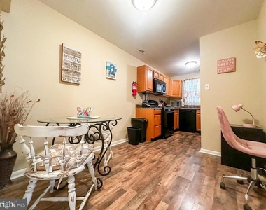 15 Scotch Pine Drive - Photo Thumbnail 13