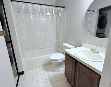 511 Ravens Crest Drive - Photo Thumbnail 10