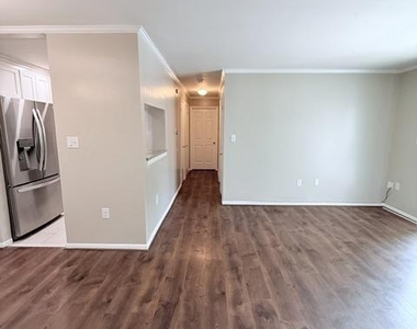 511 Ravens Crest Drive - Photo Thumbnail 1