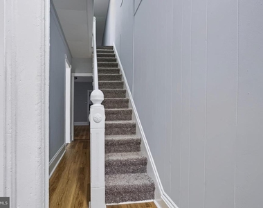 309 Academy Street - Photo Thumbnail 2