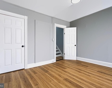 309 Academy Street - Photo Thumbnail 23