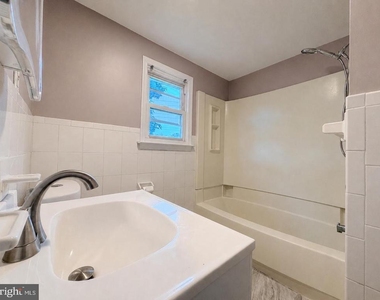 580 Village Rd W - Photo Thumbnail 29