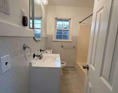 580 Village Rd W - Photo Thumbnail 22