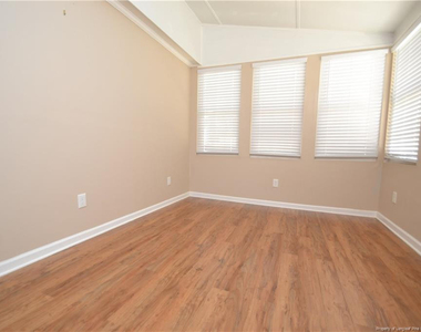 5909 Royal Coach Court - Photo Thumbnail 10