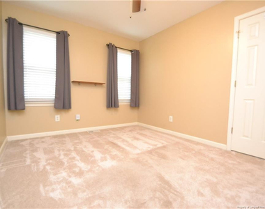 5909 Royal Coach Court - Photo Thumbnail 25