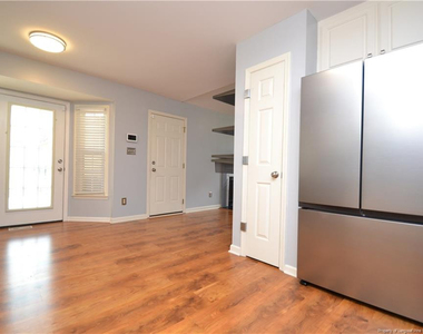 5909 Royal Coach Court - Photo Thumbnail 8