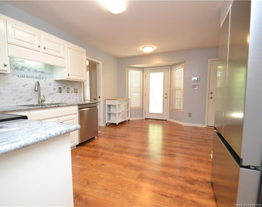5909 Royal Coach Court - Photo Thumbnail 9