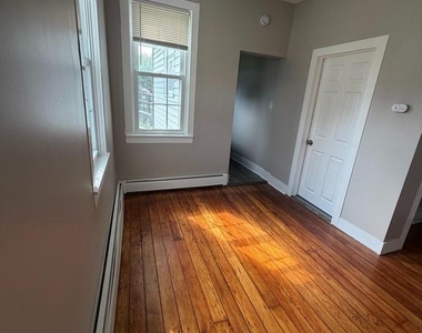 264 Kings Highway - Photo Thumbnail 1