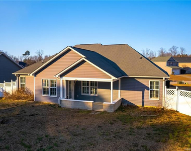 700 Hogart Street - Photo Thumbnail 14
