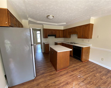 1175 Helmsley Drive - Photo Thumbnail 6