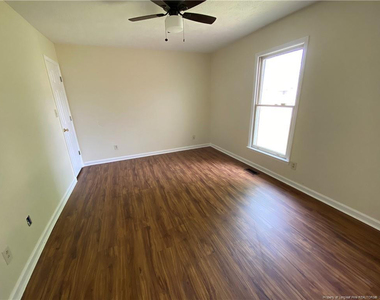 1175 Helmsley Drive - Photo Thumbnail 18