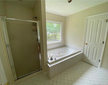 1175 Helmsley Drive - Photo Thumbnail 16